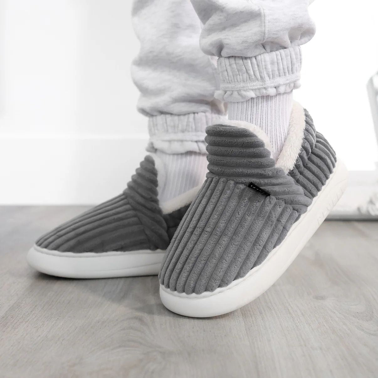 Sloefie™ - Altijd warme voeten, altijd cosy momenten.